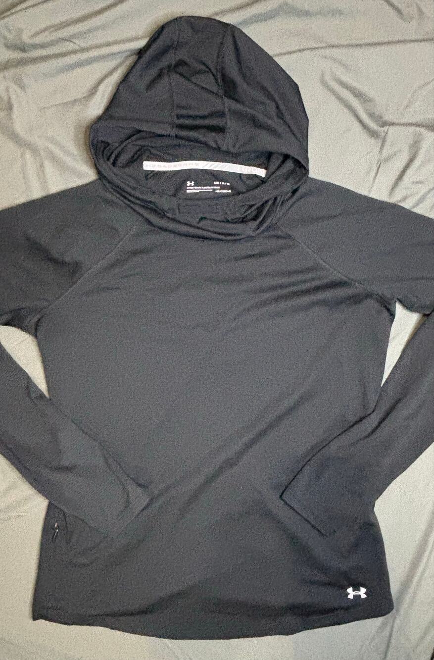 Under Armour HeatGear Hooded Shirt Men’s/Women’s Medium Black Long Sleeve